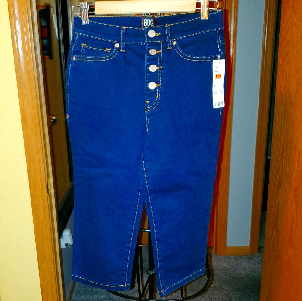 BDG Capri Shorts